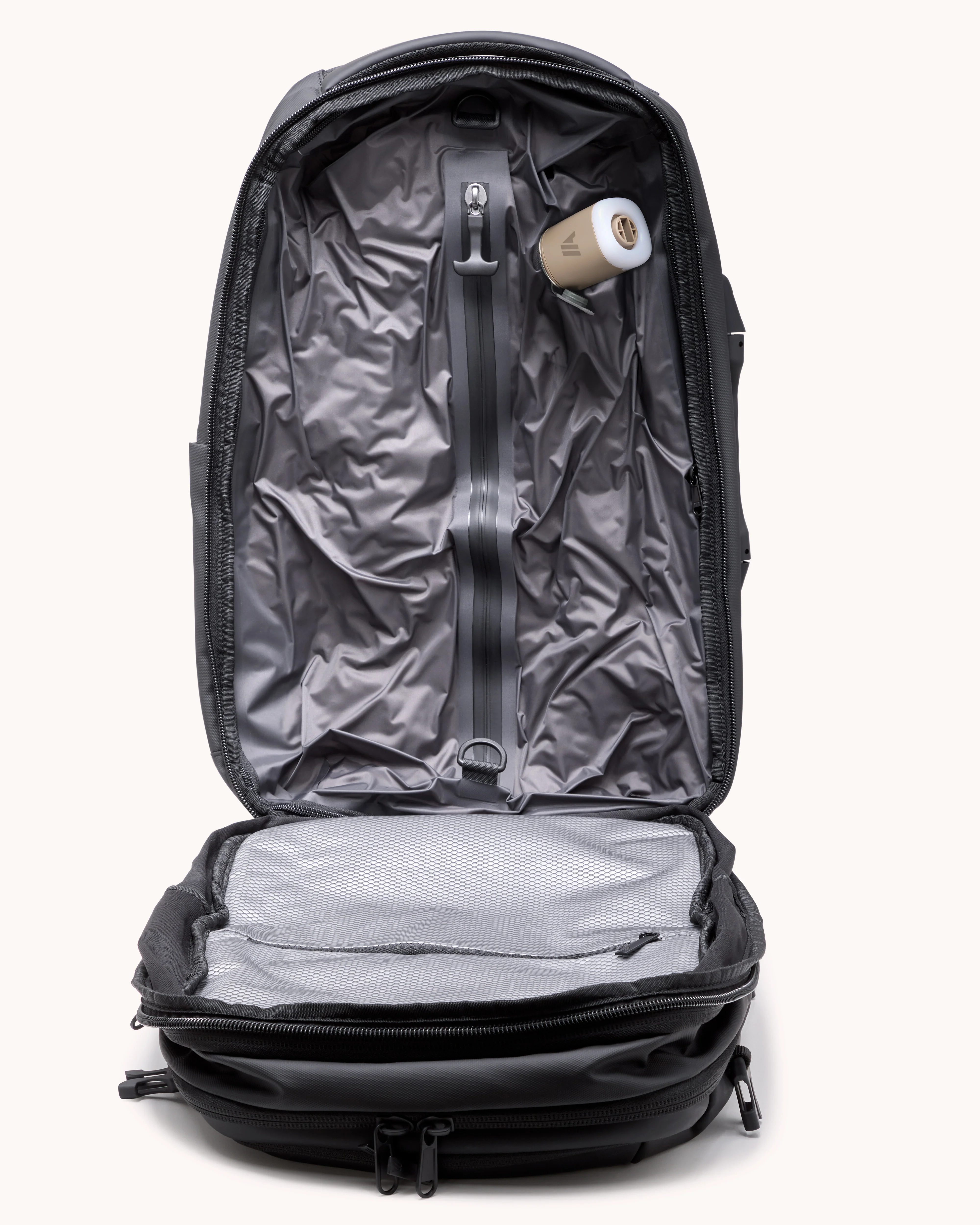 MAX (Carry-On) - Image 3